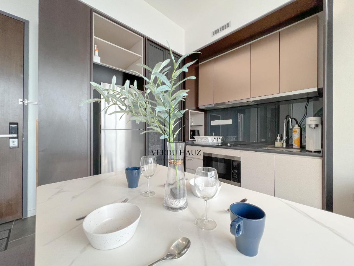 Scarletz Suites At Klcc By Veedu Hauz Куала Лумпур Екстериор снимка