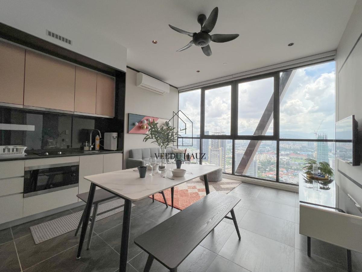 Scarletz Suites At Klcc By Veedu Hauz Куала Лумпур Екстериор снимка
