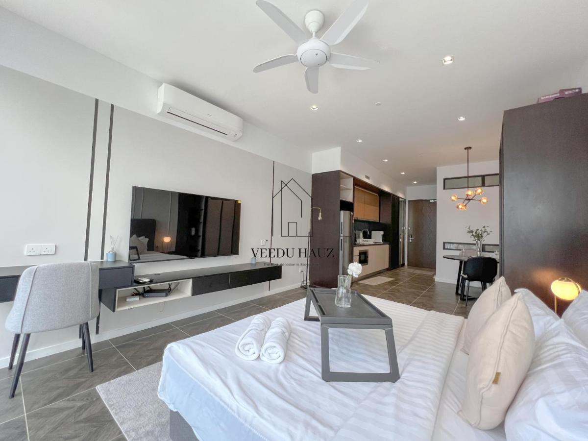 Scarletz Suites At Klcc By Veedu Hauz Куала Лумпур Екстериор снимка