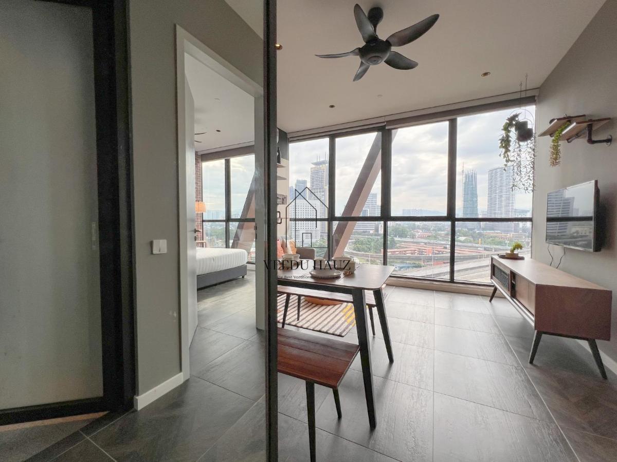 Scarletz Suites At Klcc By Veedu Hauz Куала Лумпур Екстериор снимка