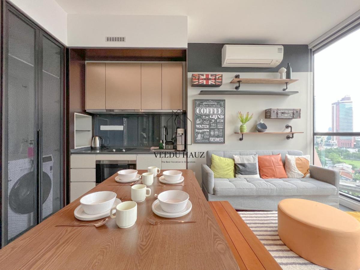 Scarletz Suites At Klcc By Veedu Hauz Куала Лумпур Екстериор снимка