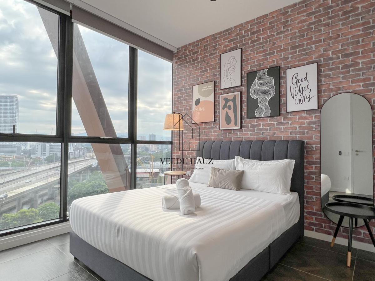 Scarletz Suites At Klcc By Veedu Hauz Куала Лумпур Екстериор снимка